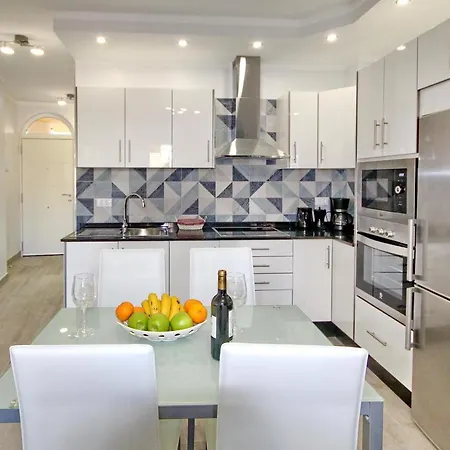 Modern In Complex With Pool In Apartment Costa Adeje (Tenerife)