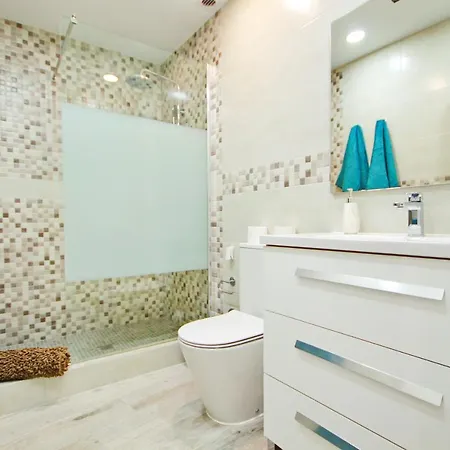 Apartment Modern In Complex With Pool In