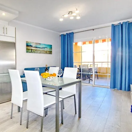 Modern In Complex With Pool In Apartment *